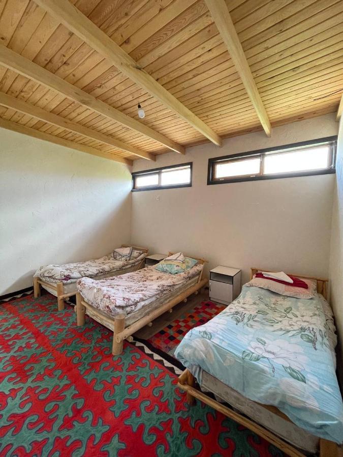 Guest House Guljan Bokonbayevo Extérieur photo