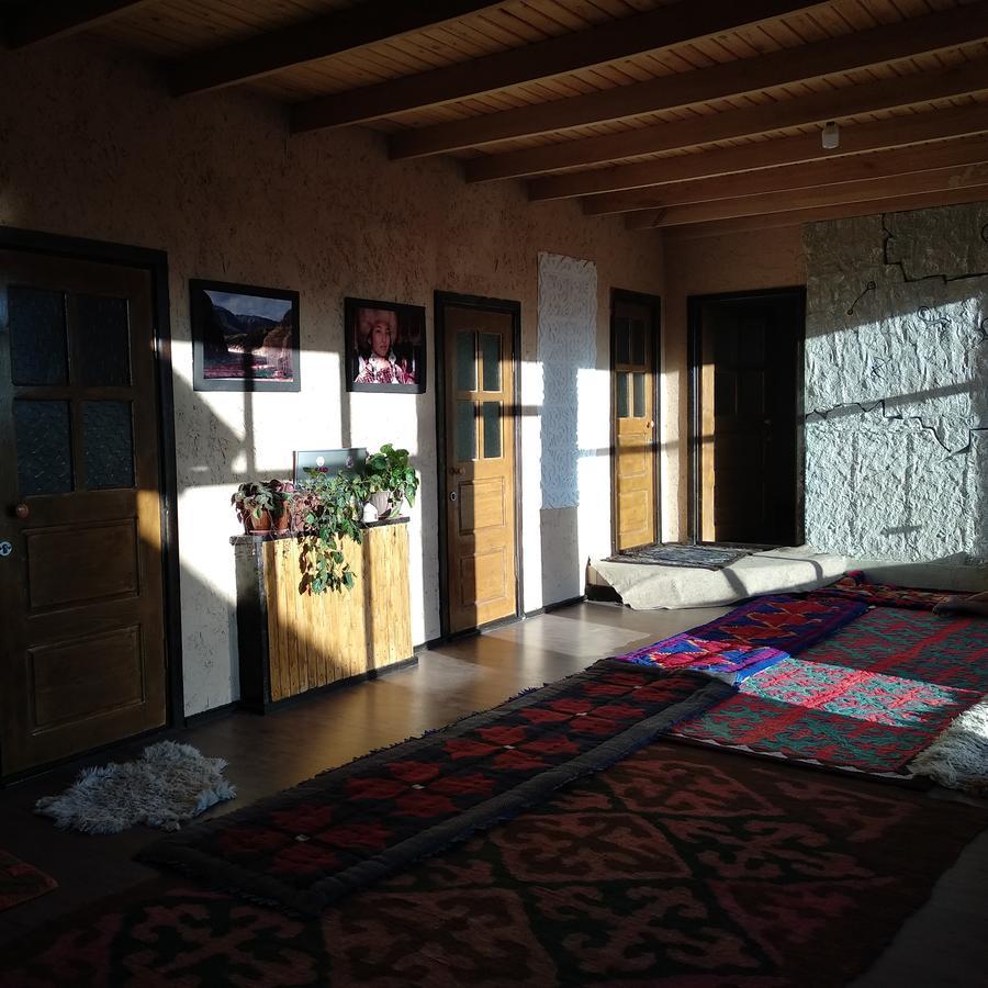 Guest House Guljan Bokonbayevo Extérieur photo