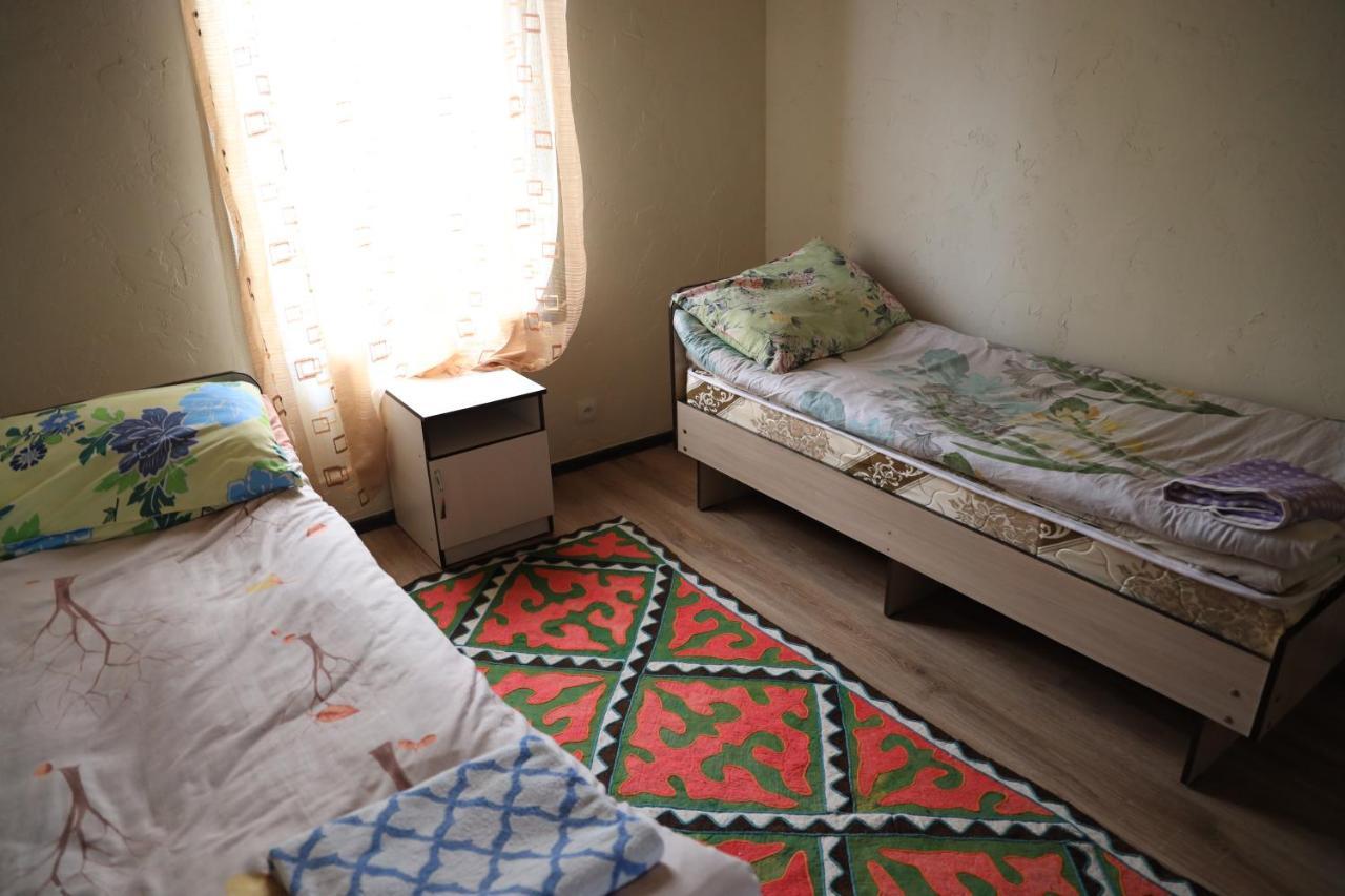 Guest House Guljan Bokonbayevo Extérieur photo